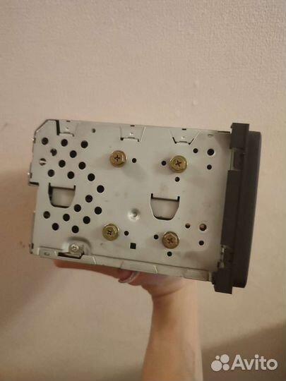 Автомобильный магнитофон