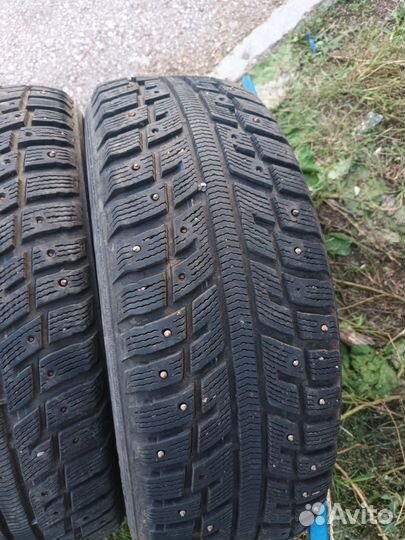 Kumho I'Zen KW22 205/60 R16 92