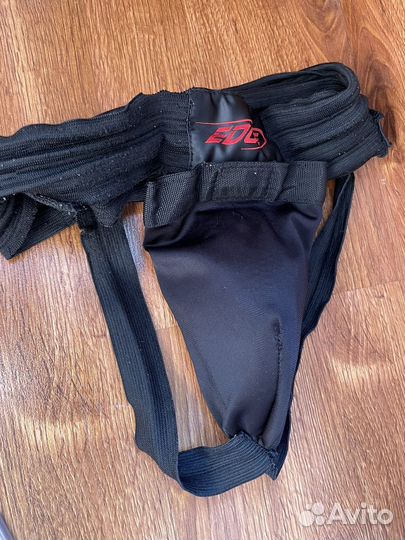 Коньки хоккейные Bauer 35 и ракушка