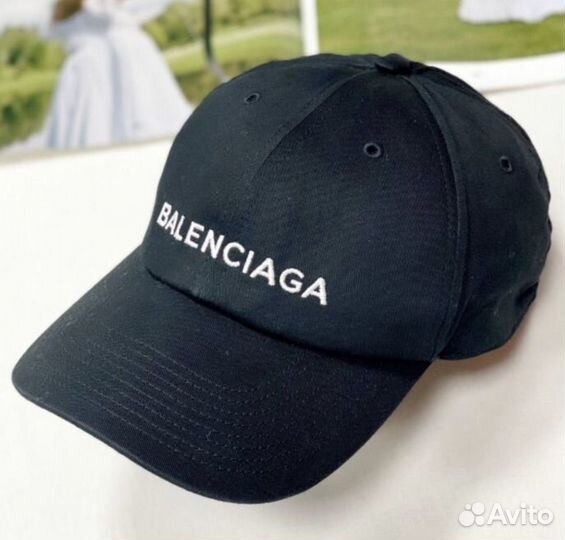 Кепка balenciaga оригинал новая Италия