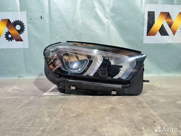 Мерседес GLE V167 2018- Фара правая 32001