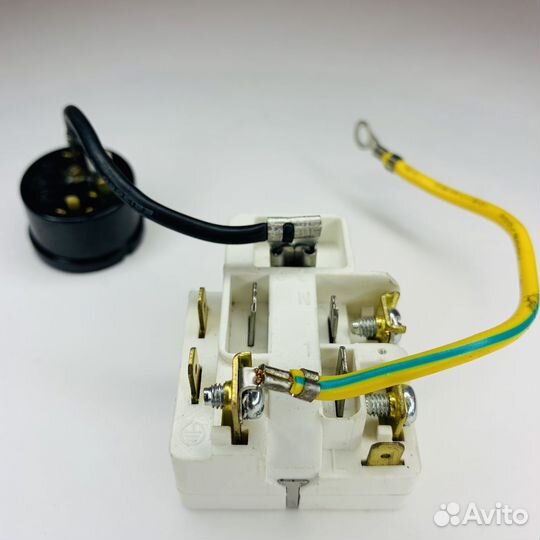 Реле пускозащитное для холодильника HL163