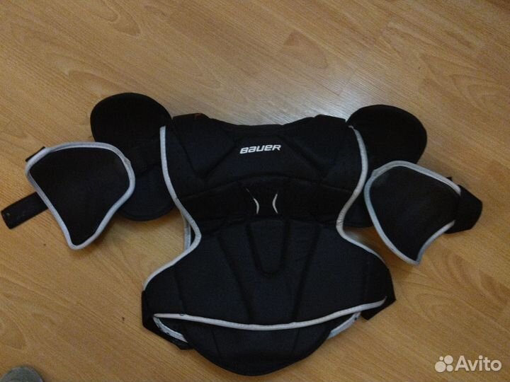 Нагрудник хоккейный Bauer Vapor 800