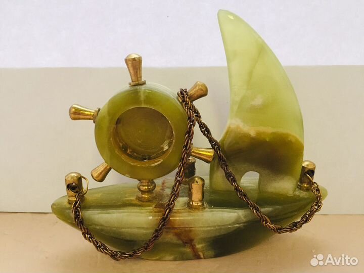 Корабль, оникс, латунь