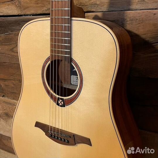 Акустическая гитара из массива LAG GLA T88D