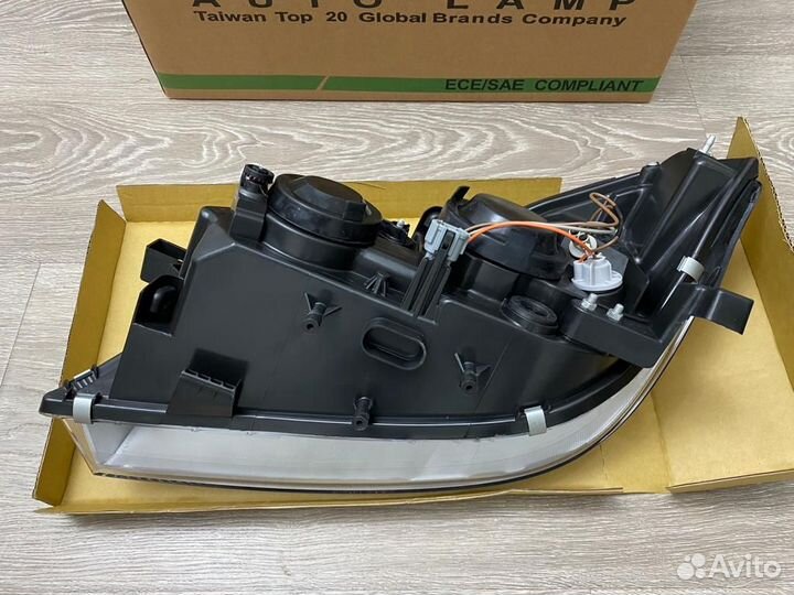 Фара Nissan Primera P12 Ниссан Примера П12 Р12 пер