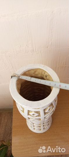 Глиняная ваза