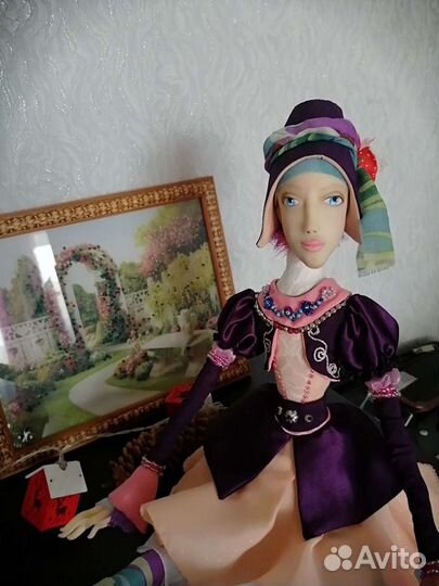 Кукла интерьерная