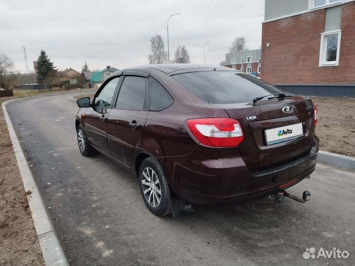 LADA Granta 1.6 МТ, 2015, 121 665 км