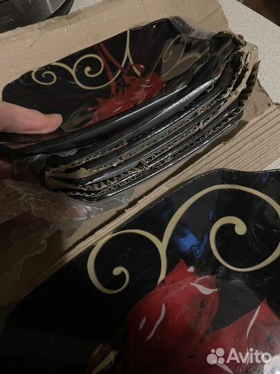 Блюдца и тарелка