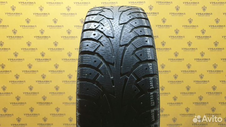 Hankook Winter I'Pike 215/60 R17 95T
