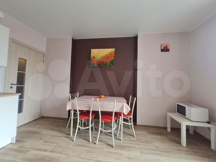 2-к. квартира, 56 м², 12/17 эт.