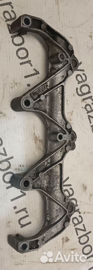 Кронштейн (сопут. товар) Audi A8 (D3) II рестайлин