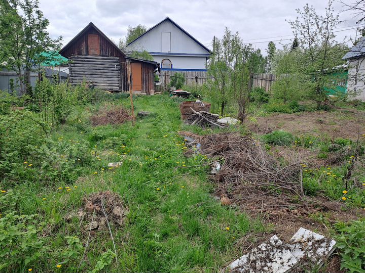 Дом 61 м² на участке 8 сот.