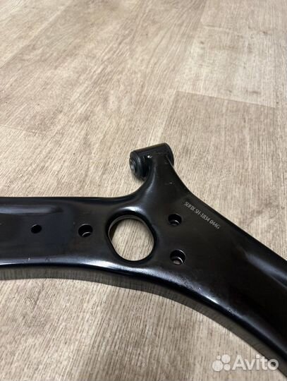 Рычаг подвески нижний передний правый Hyundai