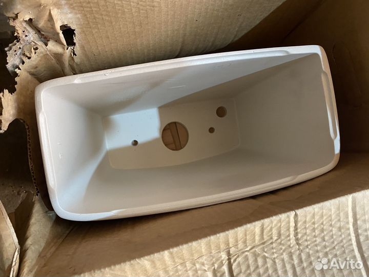 Бачок сливной доя унитаза Santek Бареаль, Родос