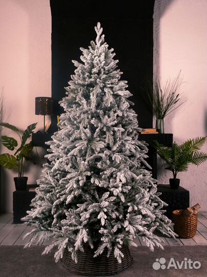 Елка искусственная