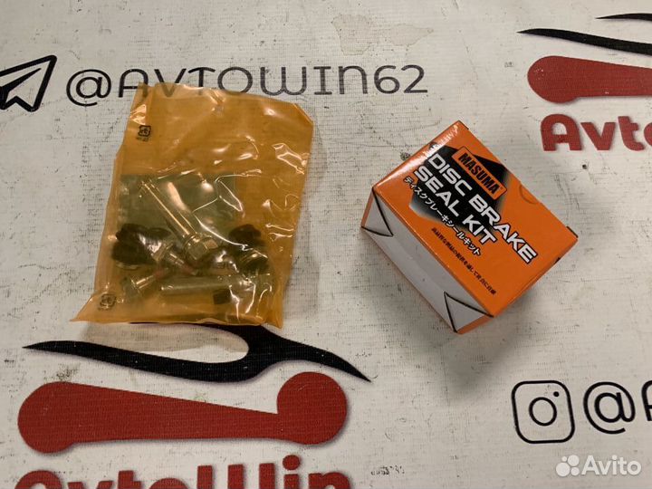 Ремкомплект направляющих суппорта Toyota Rav4