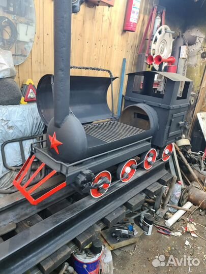 Мангал с коптильней