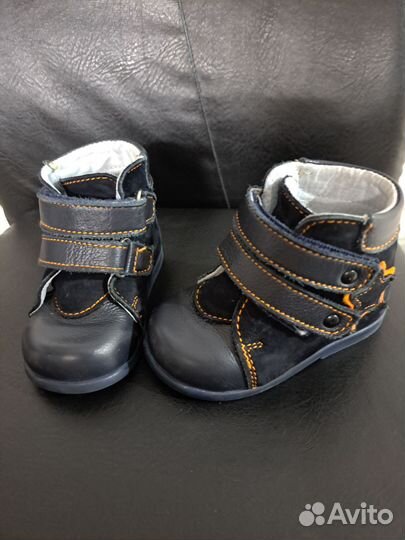 Ботинки детские 19 размер