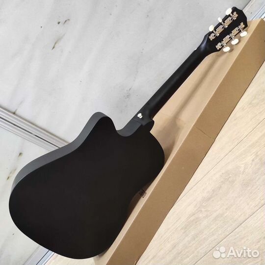 Гитара новая акустическая классическая