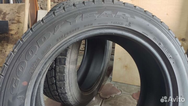 Goodyear Ice Navi Zea II 215/55 R17