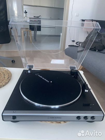 Проигрыватель audio technica AT-lp60xusb нерабочий