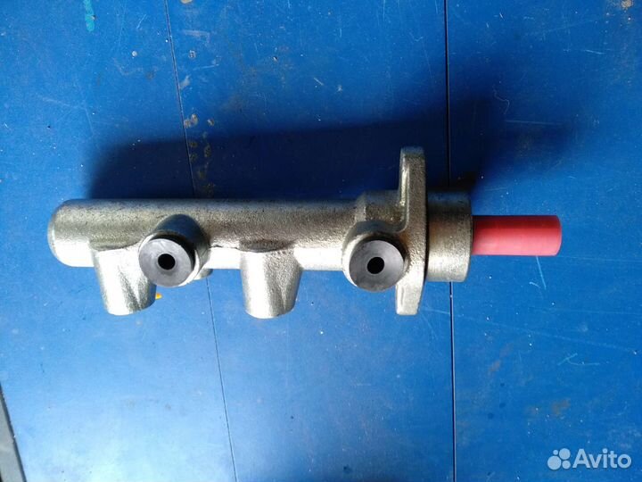 Главный тормозной цилиндр