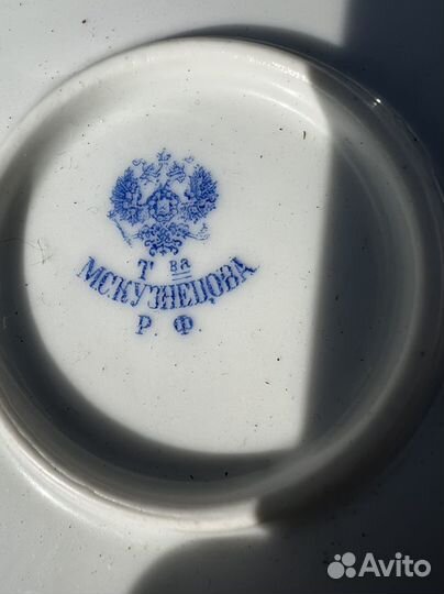 Большое блюдо Т-ва И.С. Кузнецова 19в