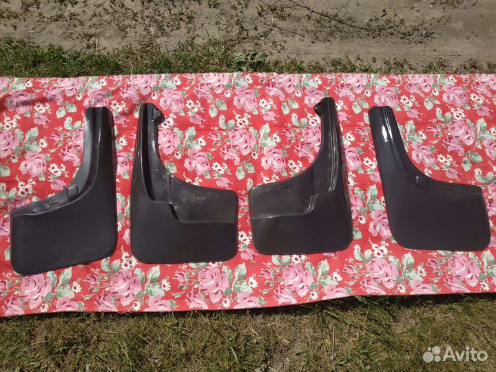 Брызговики оригинал тигуан 1