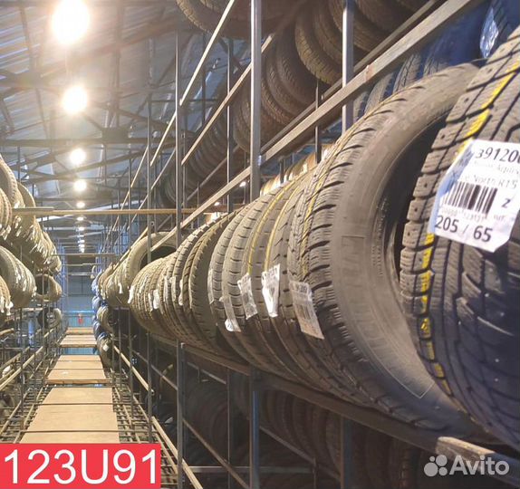 Bridgestone Blizzak LM-80 235/65 R17 108V