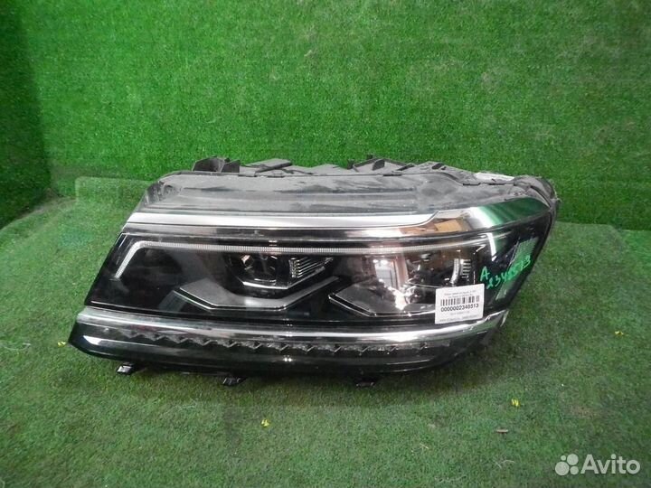 Фара левая Volkswagen Tiguan