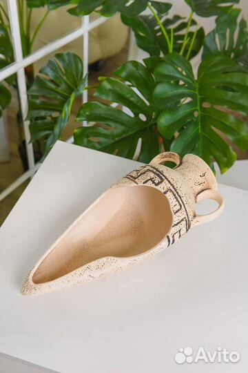 Ваза античная амфора