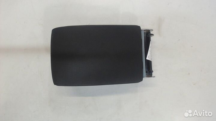 Подлокотник Volkswagen Tiguan, 2013