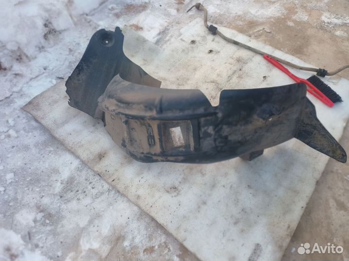 Подкрылок/локер задний правый Peugeot 408