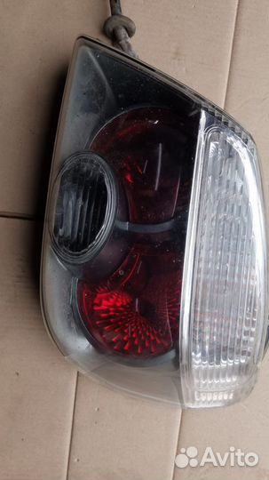 Фонарь правый Mitsubishi Outlander cu 05г
