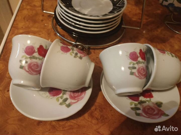 Стаканы для сока и кофейные пары