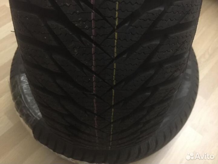 Goodyear UltraGrip Winter 195/60 R16