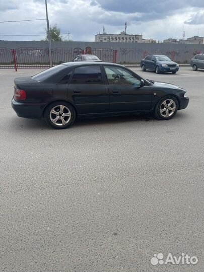 Audi A4 1.8 AT, 2000, 250 000 км