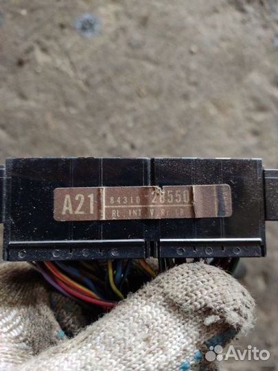 Подрулевой переключатель Toyota Estima Lucida