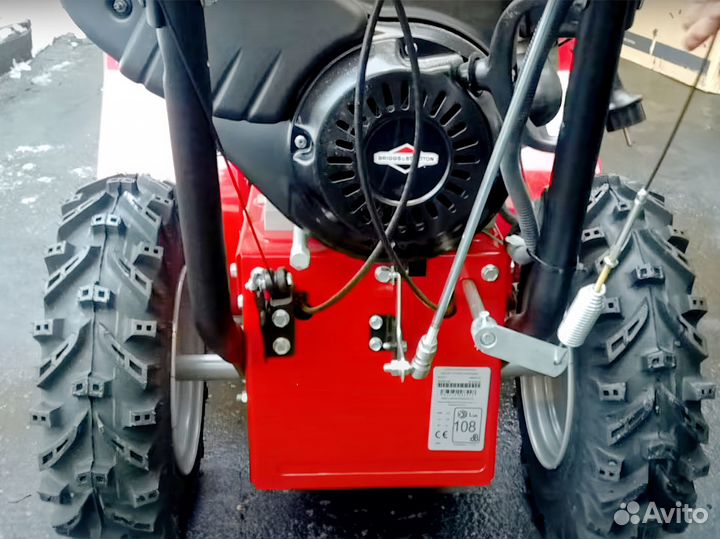 Снегоуборщик Canadiana CM741450SE витрина 10 лс