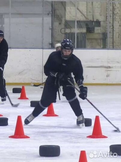 Тренер по хоккею