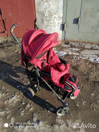 Прогулочная коляска