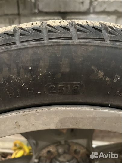Hankook Winter I'Cept iZ 2 W616 225/45 R17 94T