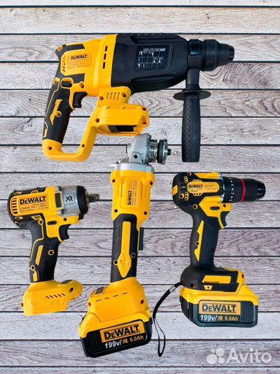 Набор инструментов 4в1 DeWalt