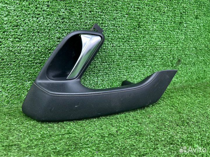 Ручка внутренняя задняя правая Volkswagen Polo 5