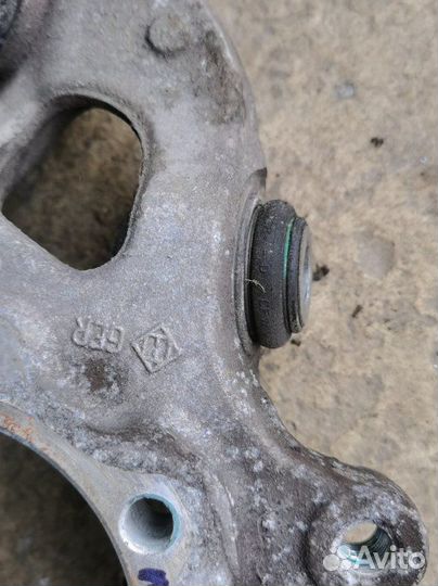 Кулак поворотный задний левый Mercedes-Benz