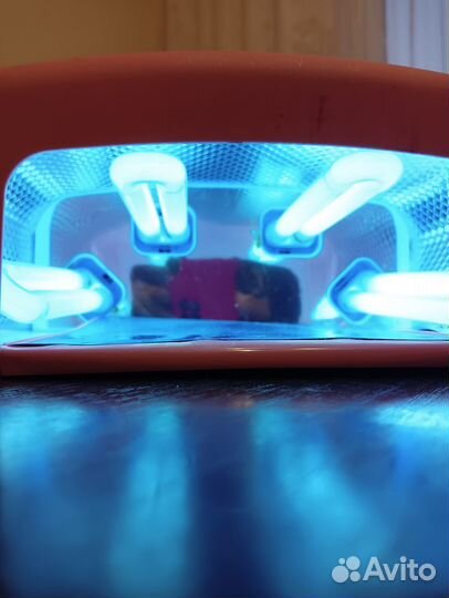 Лампа для маникюра ультрафиолетовая