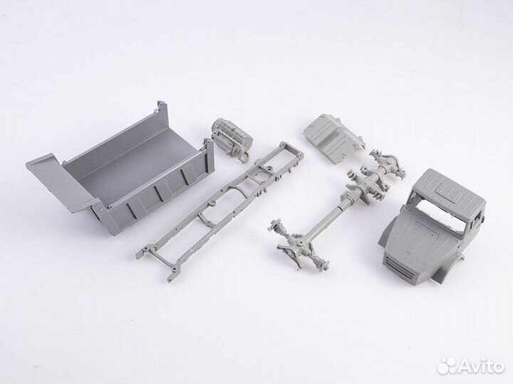 Сборная коллекционная модель татра-зил