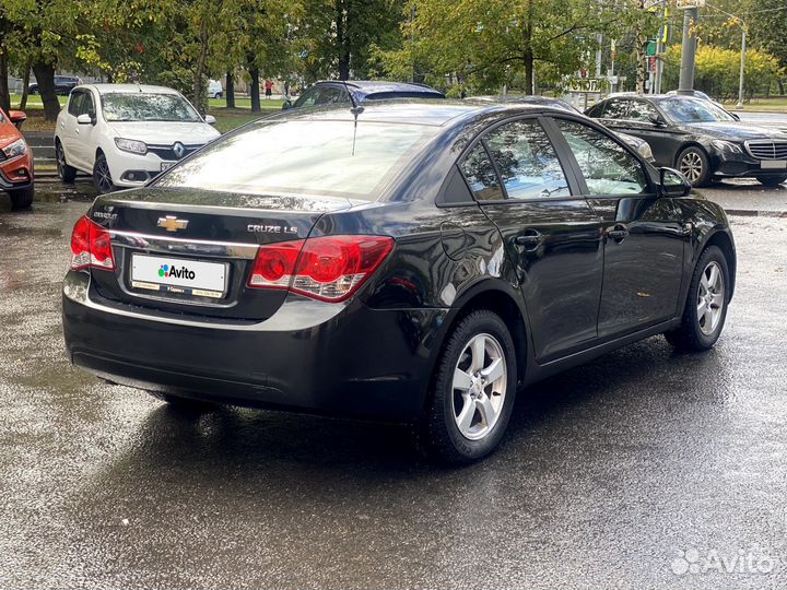 Chevrolet Cruze 1.8 AT, 2012, 80 000 км